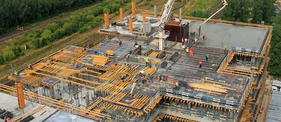 Cofragem de vigas de madeira ENKOFLEX adaptável a qualquer tipo de laje