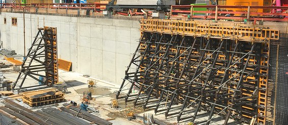 Cofragem para a construção de muros de uma face