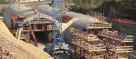 Falso Túnel, Estrada Catania-Siracusa, Carlentini, Itália