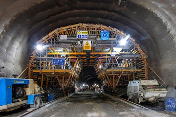 Carro MK para a construção do túnel de Ollachea, em Puno