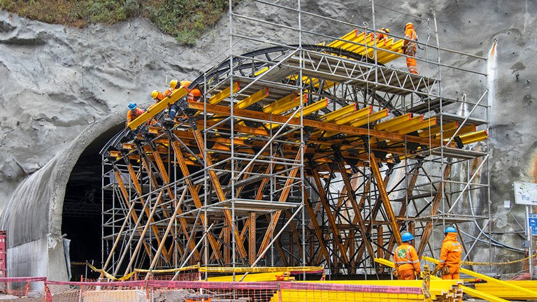 Carro MK para a construção do túnel de Ollachea, em Puno