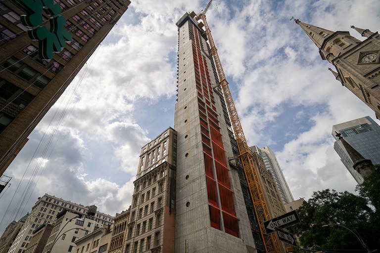 262 Fifth Avenue: uma cofragem de vanguarda que transforma Manhattan