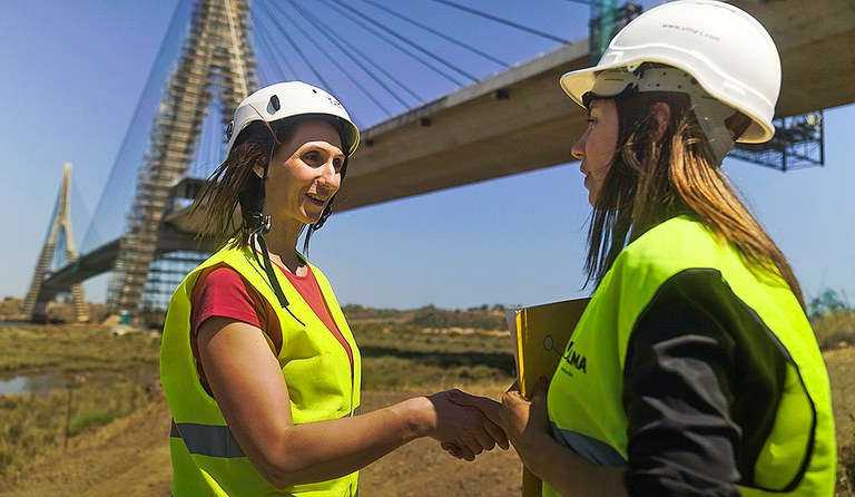 A experiência e valorização da equipe formada pela ULMA e seus clientes em primeira pessoa