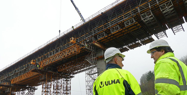 A experiência e valorização da equipe formada pela ULMA e seus clientes em primeira pessoa