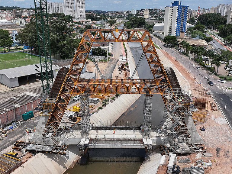 Soluções modulares para otimizar a execução da ponte de Jundiaí