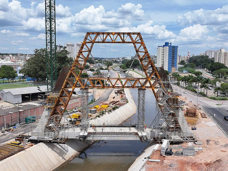 Soluções modulares para otimizar a execução da ponte de Jundiaí