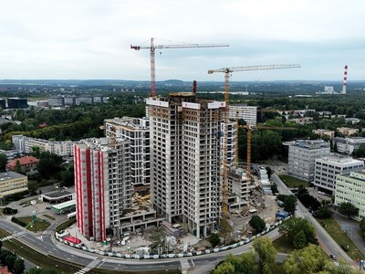 Construção em altura em Katowice: tecnologia de cofragem em arranha-céus