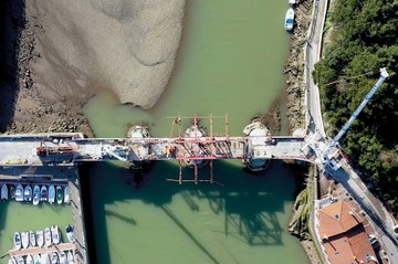Reconstrução da Ponte de Deba: engenharia temporária ao serviço do património histórico