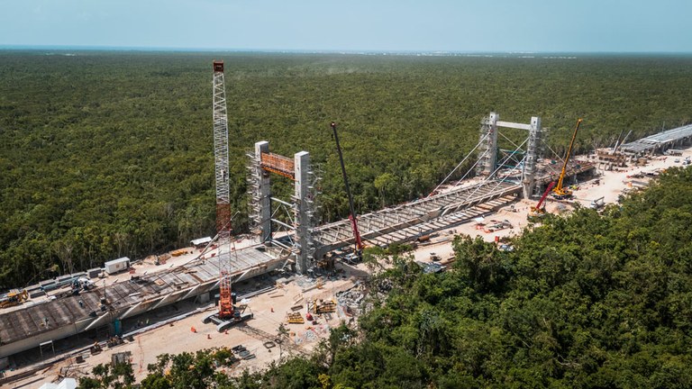 Soluções de engenharia para o primeiro comboio ferroviário de cabo suspenso do México