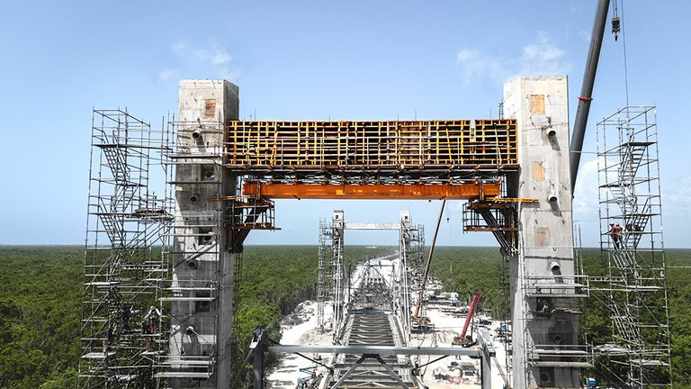 Soluções de engenharia para o primeiro comboio ferroviário de cabo suspenso do México