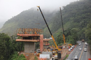 ULMA Construction oferece inovação tecnológica na duplicação da Serra do Cafezal