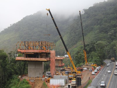 ULMA Construction oferece inovação tecnológica na duplicação da Serra do Cafezal