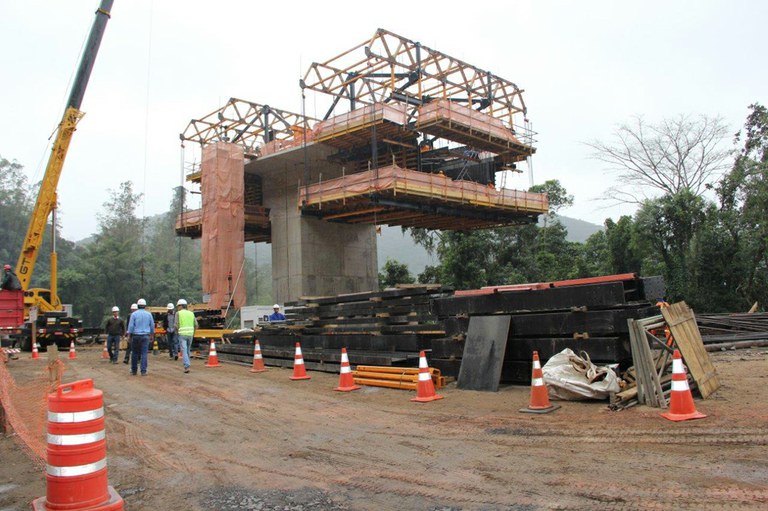 ULMA Construction oferece inovação tecnológica na duplicação da Serra do Cafezal