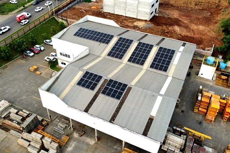 A ULMA promove a geração de energia de fonte renovável própria nas suas instalações