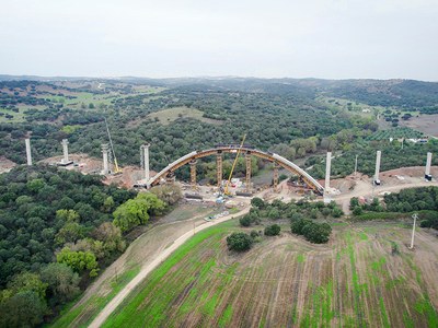 Viaduto dos Pardais, Linha Ferroviária Oriental.